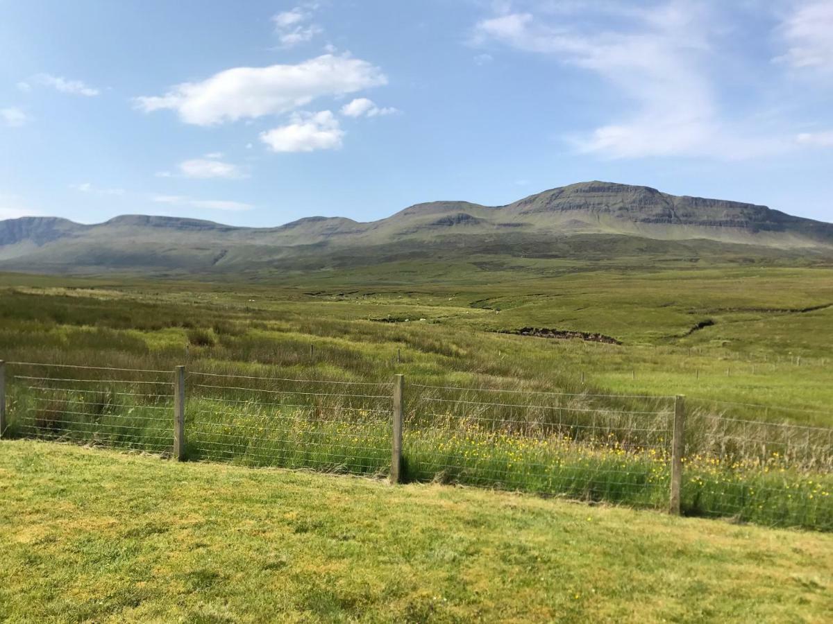 Trotternish Ridge View Lägenhet Staffin Exteriör bild